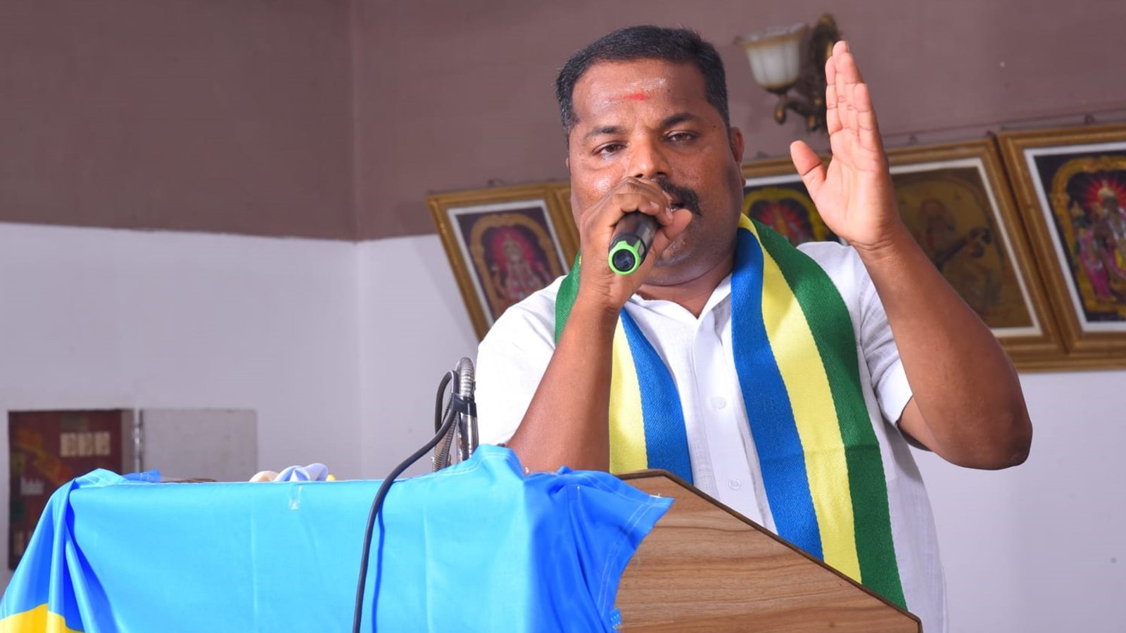 தமிழக முன்னேற்ற கழகத்தின் துவக்க விழா தீர்மானங்கள்